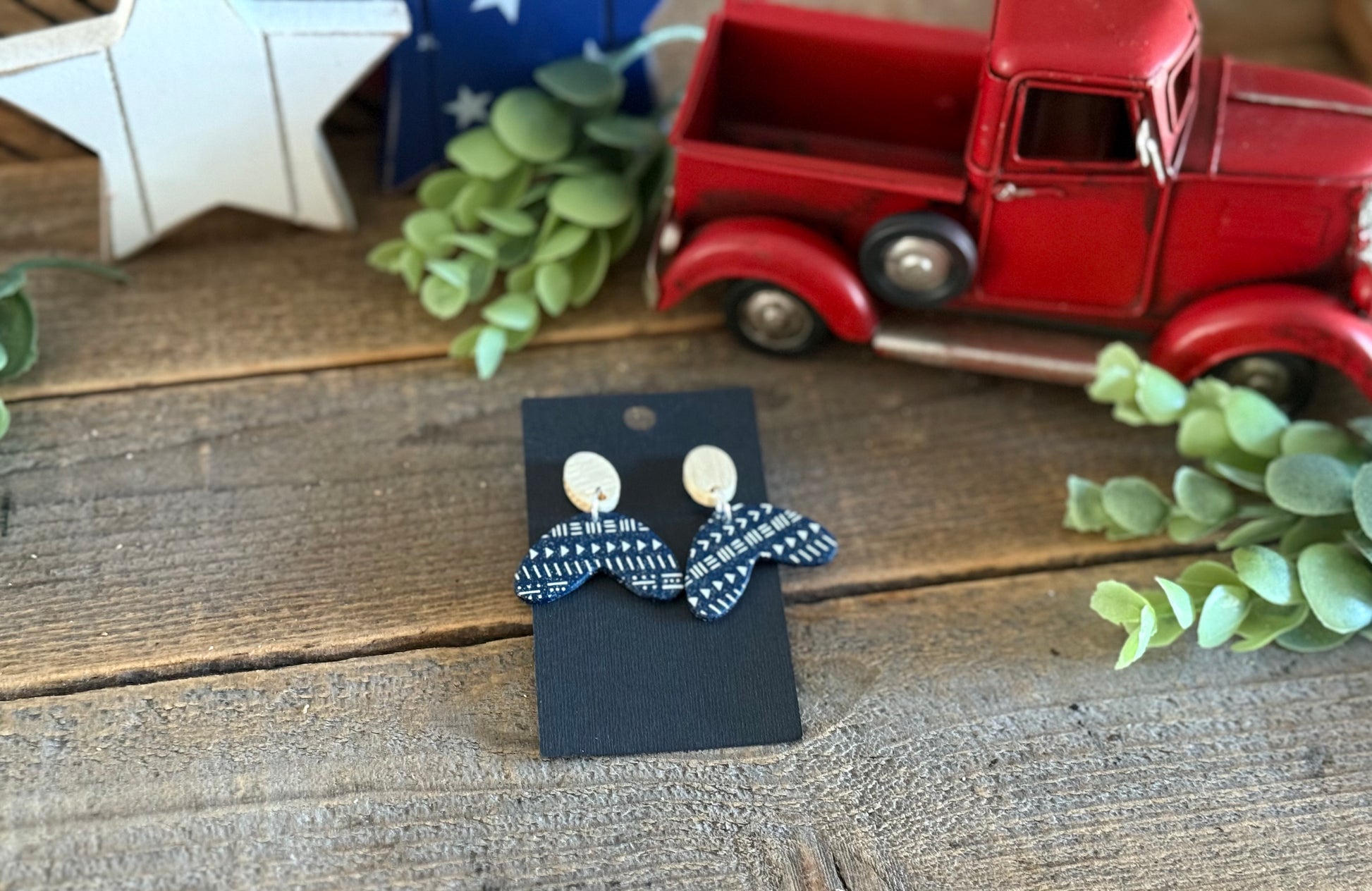Stars and Clay- Small Navy with Natural Wood